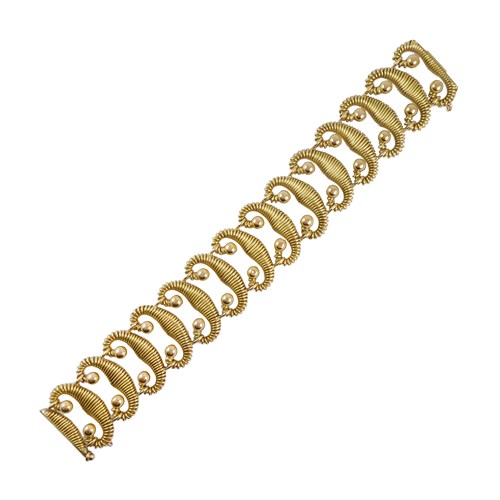 Art Deco Spanish 18ct yellow gold C scroll link bracelet by Jaume Mercade Queralt, the links of wirework twist design